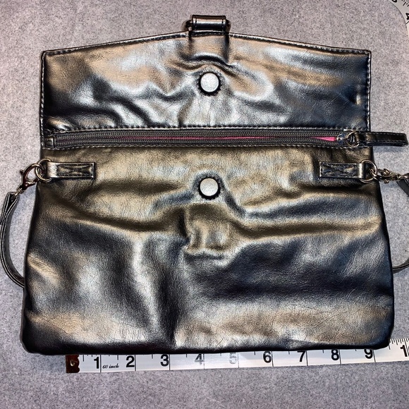 Silver Handbag - Picture 3 of 4